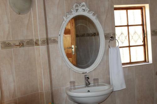Hostal Lucette Boutique Guesthouse
