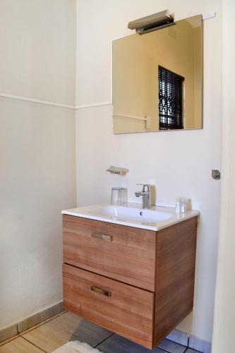 Hostal 96 On Bree Guesthouse