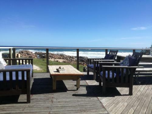 Villa Sailaway Beach House