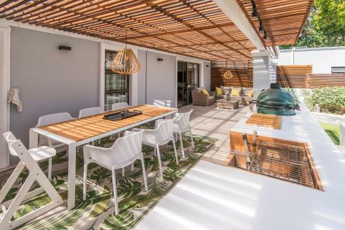 Constantiaberg Holiday Homes