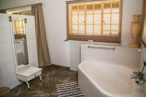 Hostal El Shadai Guest House