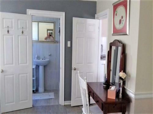 Hostal Jasmine Cottage