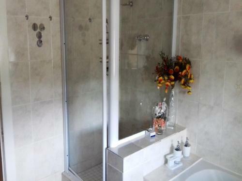 Hostal Jasmine Cottage