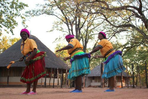 Lodge Baleni Cultural Camp