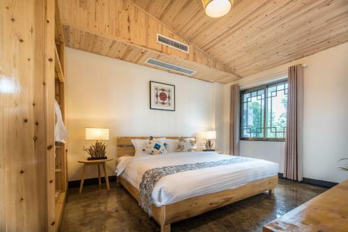 Hostal Floral Hotel � Homy Home Dujiangyan