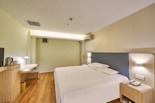 Hanting Hotel Yancheng Dongtai Railway Station