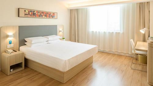 Hanting Hotel Yancheng Dongtai Railway Station