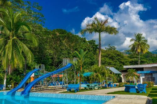 Hotel Centro Turistico Neily
