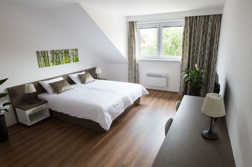 Hostal Penzion Holick� Dv?r