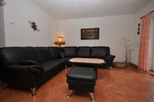 Holiday Home Mrklov/riesengebirge 2468
