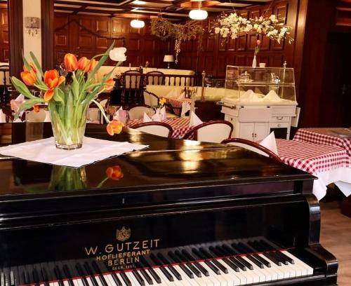 Bed & Breakfast Hotel Waldschl��chen