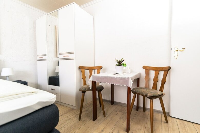 Hostal Gasthaus Tannenhof