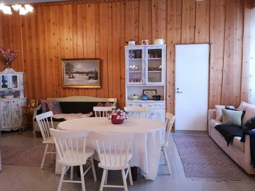 Bed & Breakfast Villa Korkatti