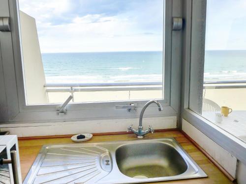 Apartment Milos