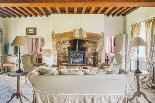 Les Herards Villa Sleeps 6 Pool Wifi