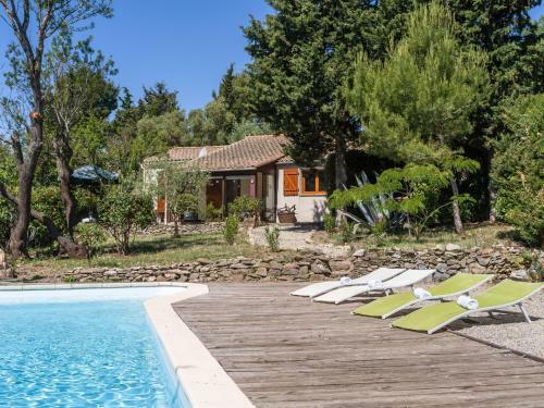 Spacious Villa With Private Pool In Montbrun-des-corbieres