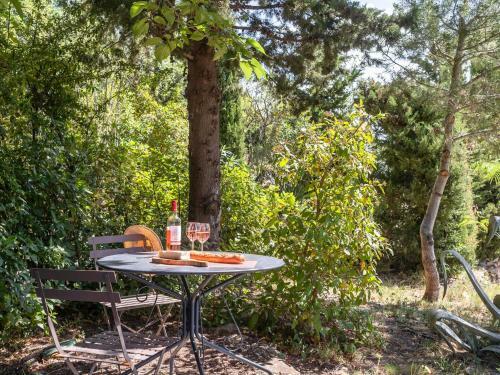Spacious Villa With Private Pool In Montbrun-des-corbieres