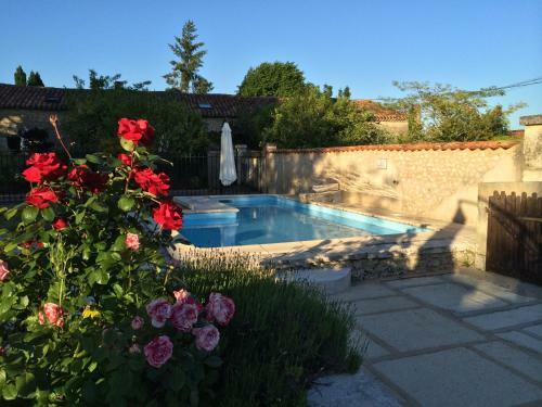 La Petite Ferme, Manoir de Longeveau