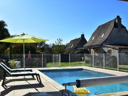 Modern Holiday Home In Gramat With Swimming Pool