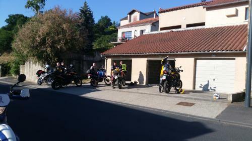 Hotel H�tel Les Rives D'allier