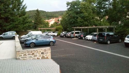 Hotel H�tel Les Rives D'allier