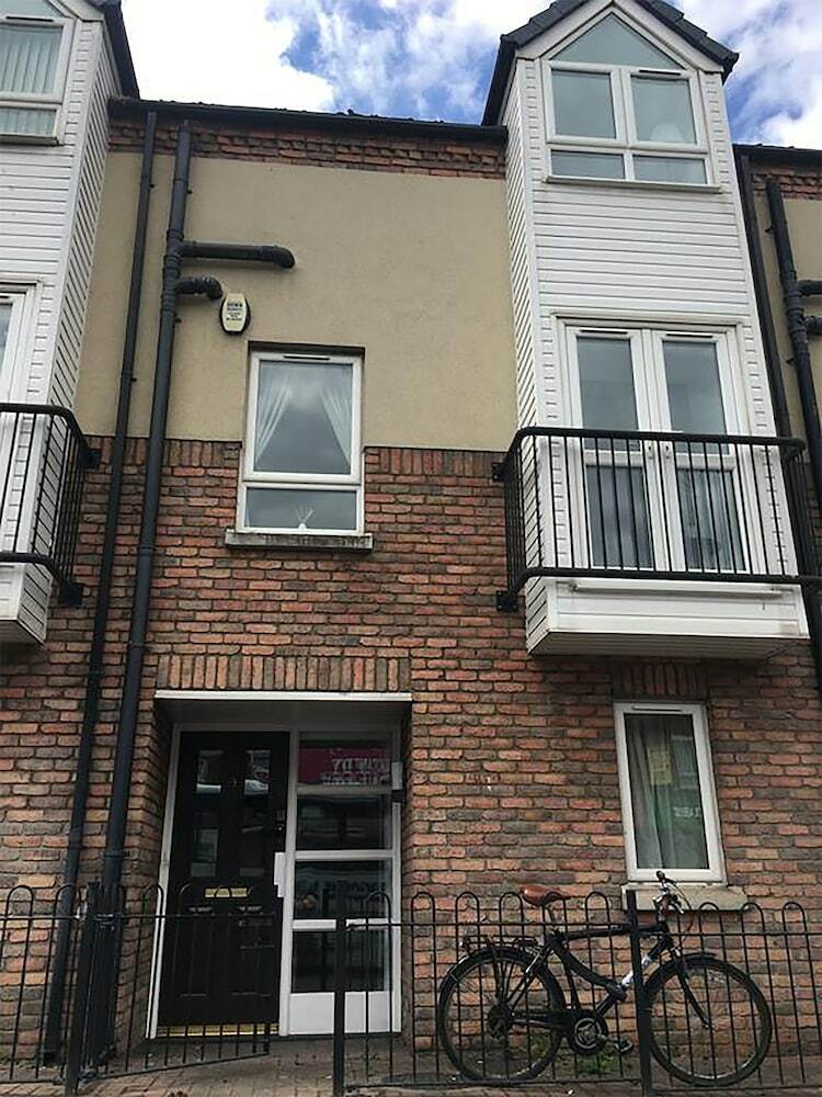 Hostal 9 Kingscourt House