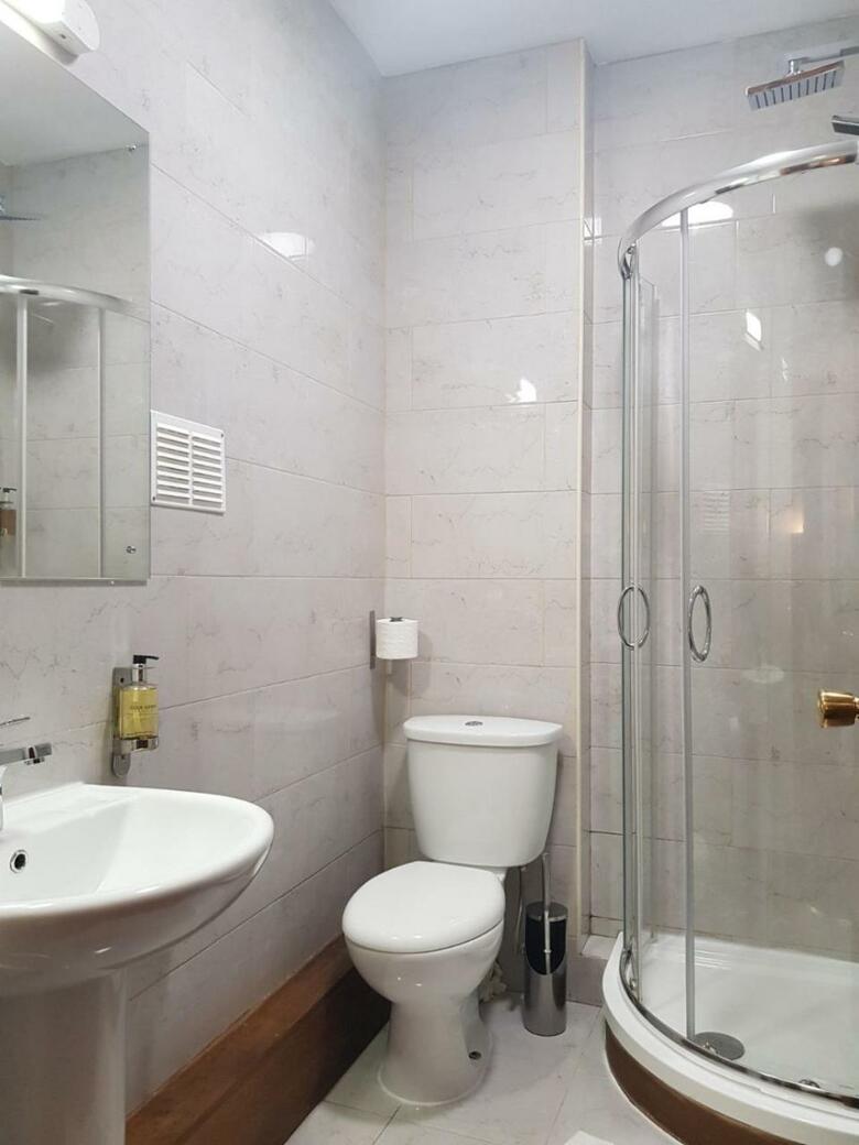 Hotel Crosshill House