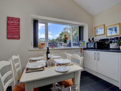 Holiday Home Ger Y Cae