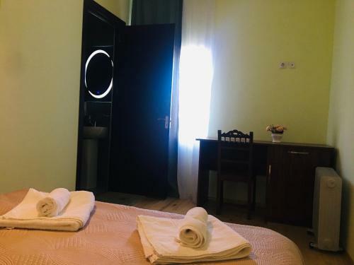 Hostal Guesthouse Alpenrose