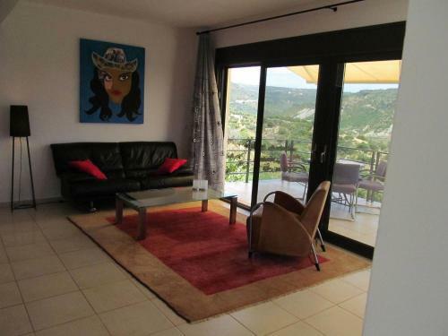 Luxurious Villa In Foinikounta With Panoramic View