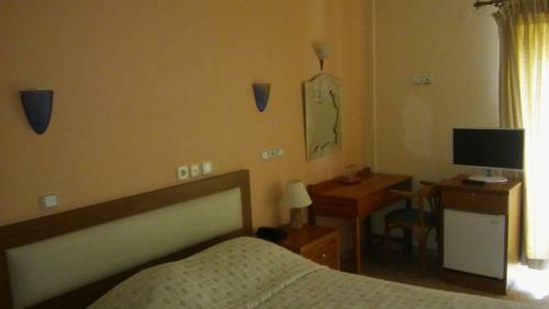 Nefeli Hotel
