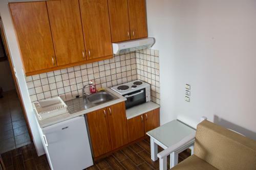 Paradise Studios & Apartments