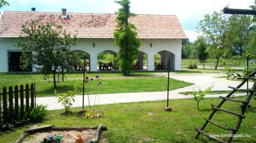 Posada Forr� Fogad� Restaurant Pension Camping