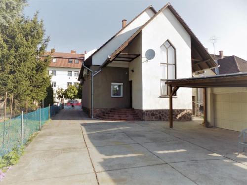 Hostal �va Vend�gh�z