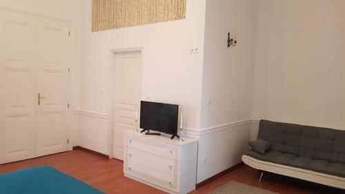 Apartamento �kszerdoboz A Budai V�r Alatt