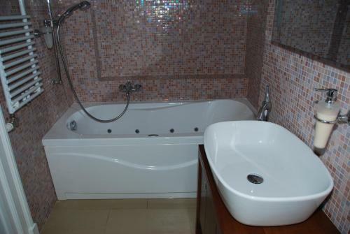 Hotel Erzs�bet Paks