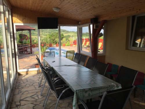 Hostal S�rv�ri Vend�gh�z