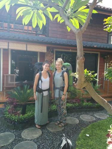 Hostal The Arya Guest House