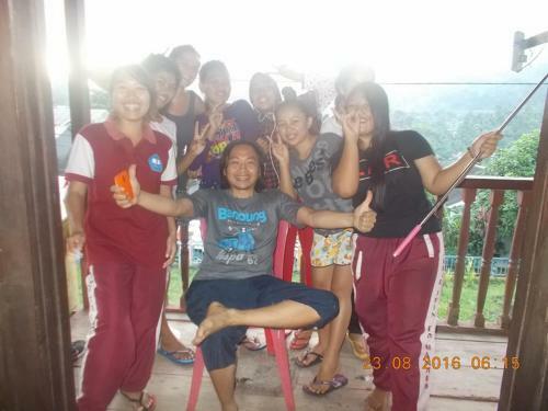 Tomohon Homestay Apelez House