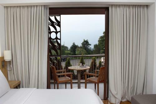Hotel Pesona Alam Resort & Spa
