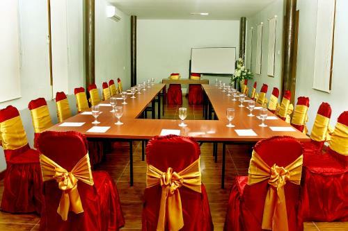 Grand Royal Bil Hotel