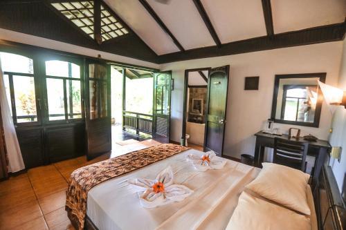 Hotel The Village Bunaken