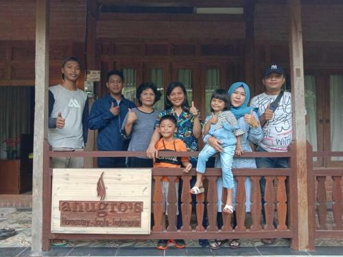 Anugro's Homestay By The Grand Java