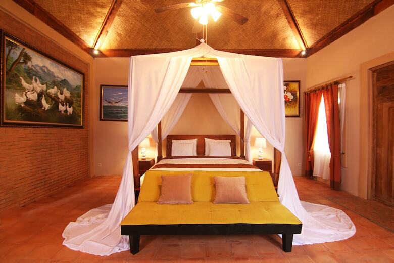 Hotel Rajaklana Resort And Spa