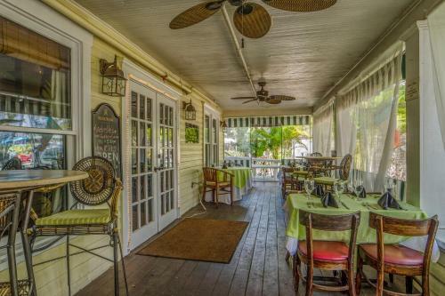 Hotel The Historic Peninsula Inn
