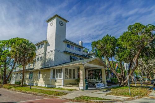 Hotel The Historic Peninsula Inn