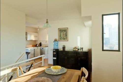 Apartamento The Rothschild Elegant Rooftop