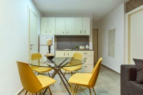 Authentic One Bedroom Apartment In City Center