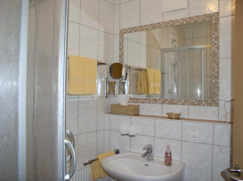 Hostal Birnbaumhof - Hotel Pension Und Ferienwohnungen