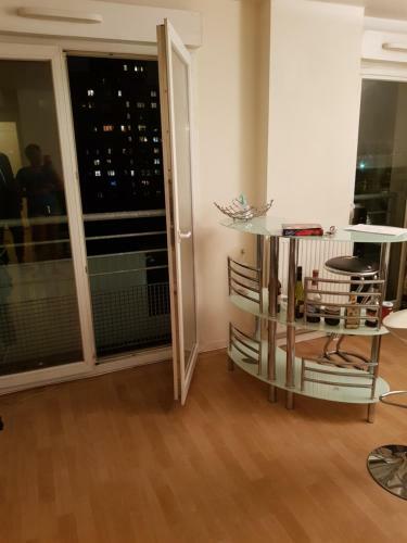 Bed & Breakfast Chambre Spacieuse Avec Balcon Et Petit D�jeuner